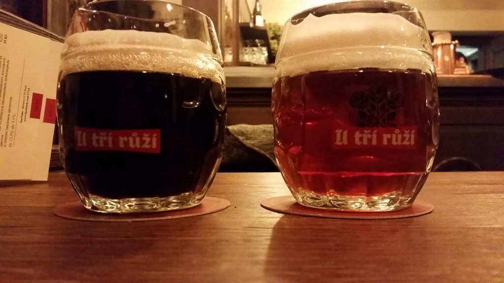 u tri ruzi